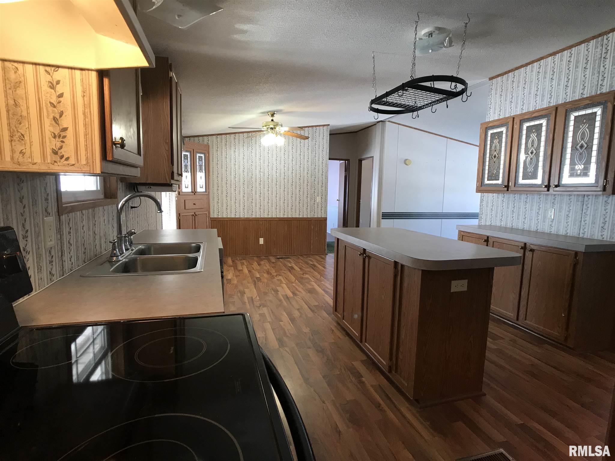 1269 Davis Road Thompsonville, IL 62890 - Photo 12 of 26 Gallery Image 12