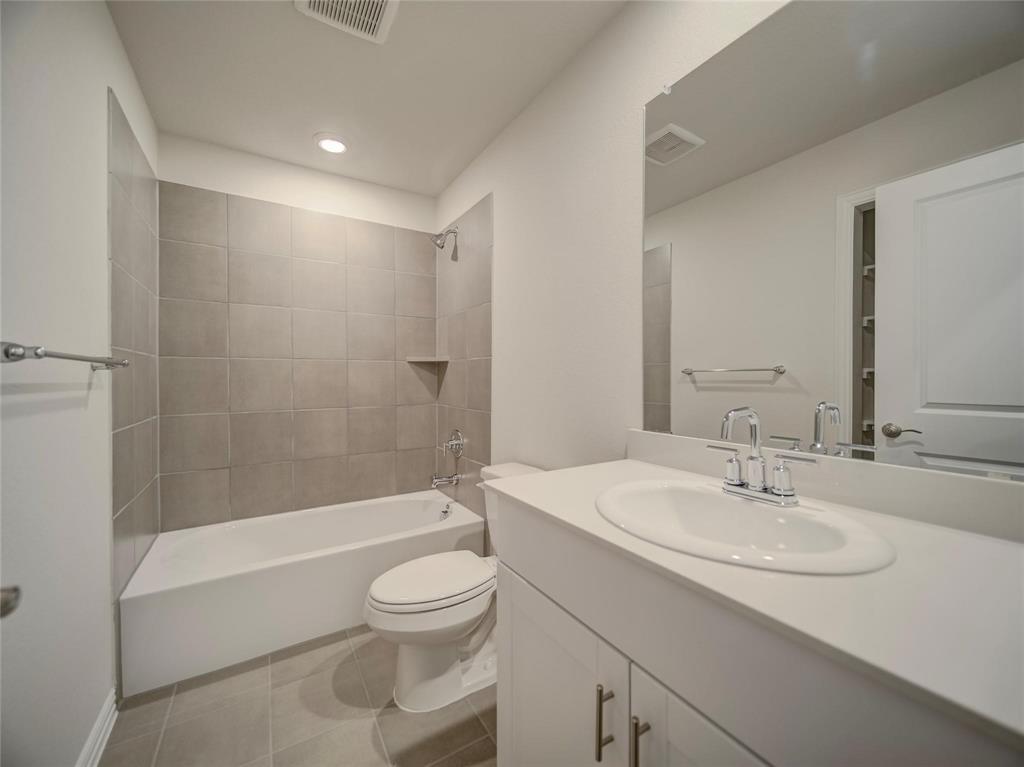 3405 Kingsgarden Road Denton, TX 76207 - Photo 17 of 37