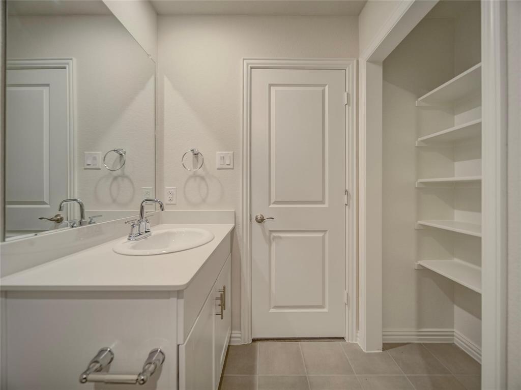 3405 Kingsgarden Road Denton, TX 76207 - Photo 18 of 37