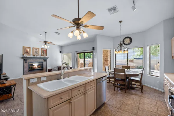 $824,900 | 3521 East Brookwood Court, Phoenix, AZ 85048