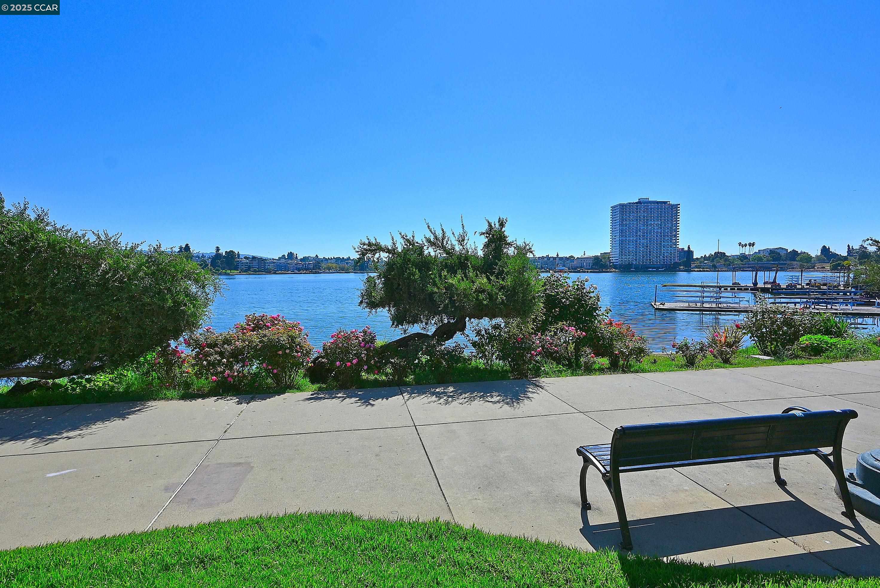 1555 Lakeside Drive, Unit 184 Oakland, CA 94612 - Photo 36 of 38