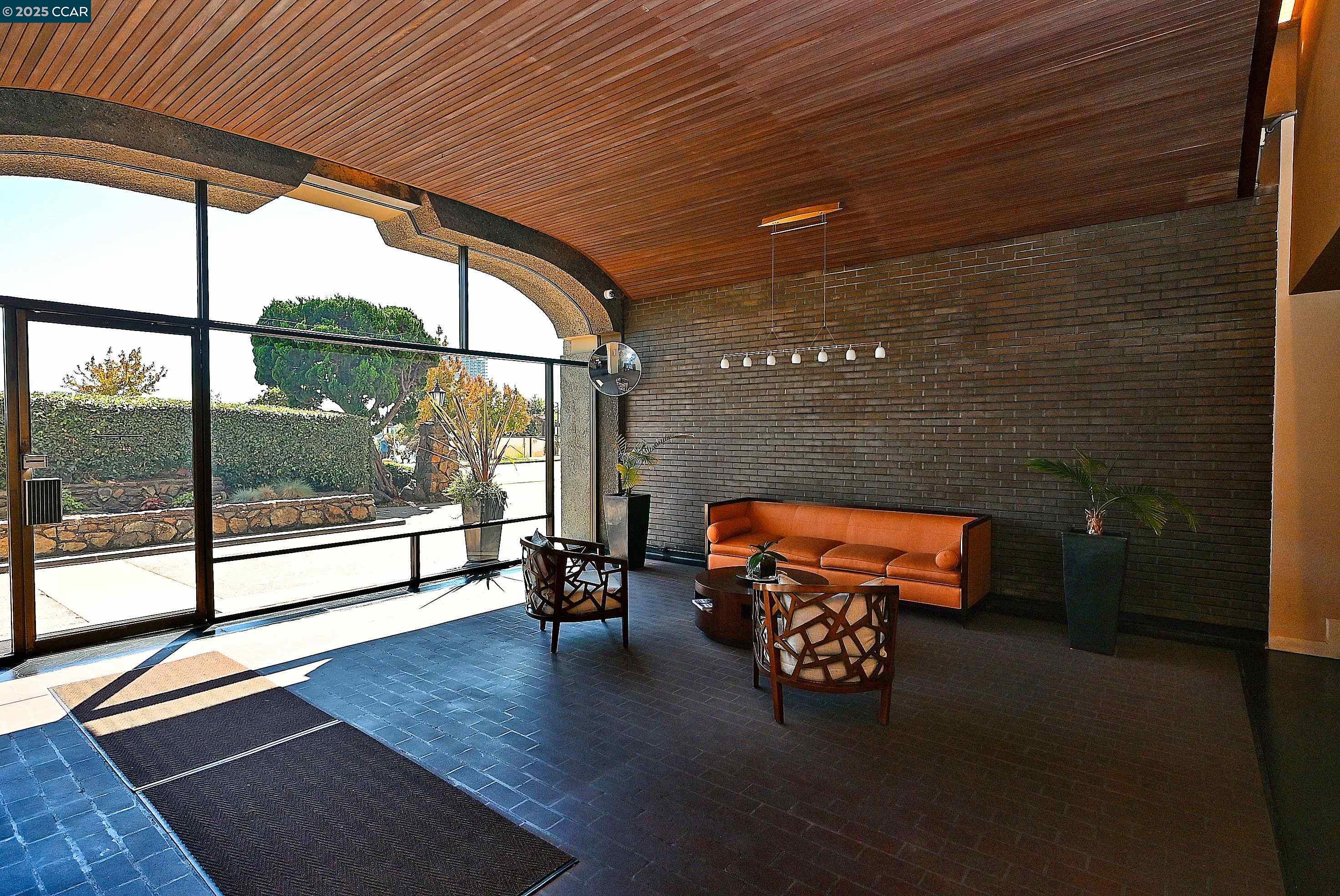 1555 Lakeside Drive, Unit 184 Oakland, CA 94612 - Photo 6 of 38