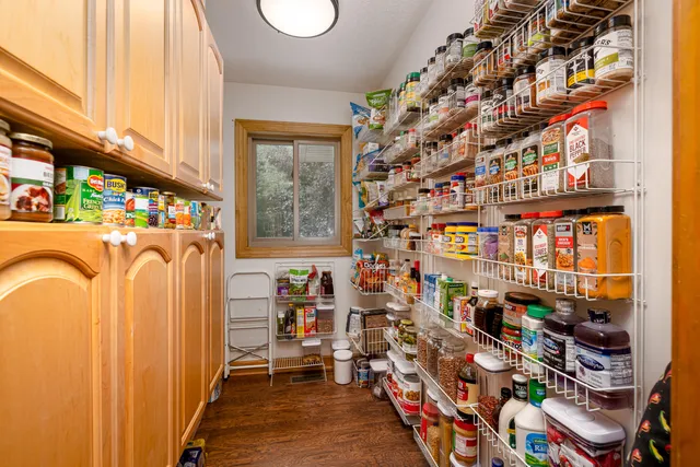 $650,000 | 3738 Cullen Road, Howell, MI 48855