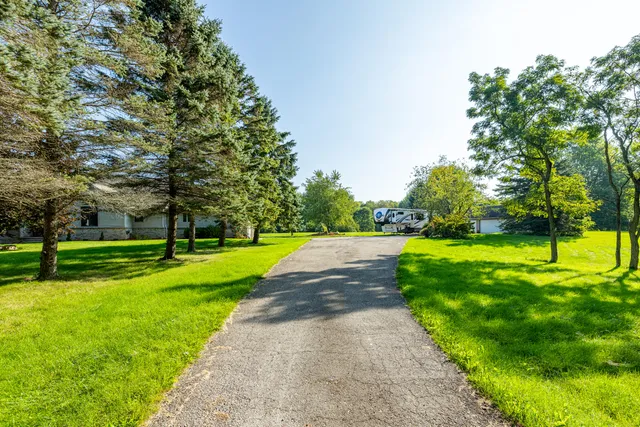 $650,000 | 3738 Cullen Road, Howell, MI 48855