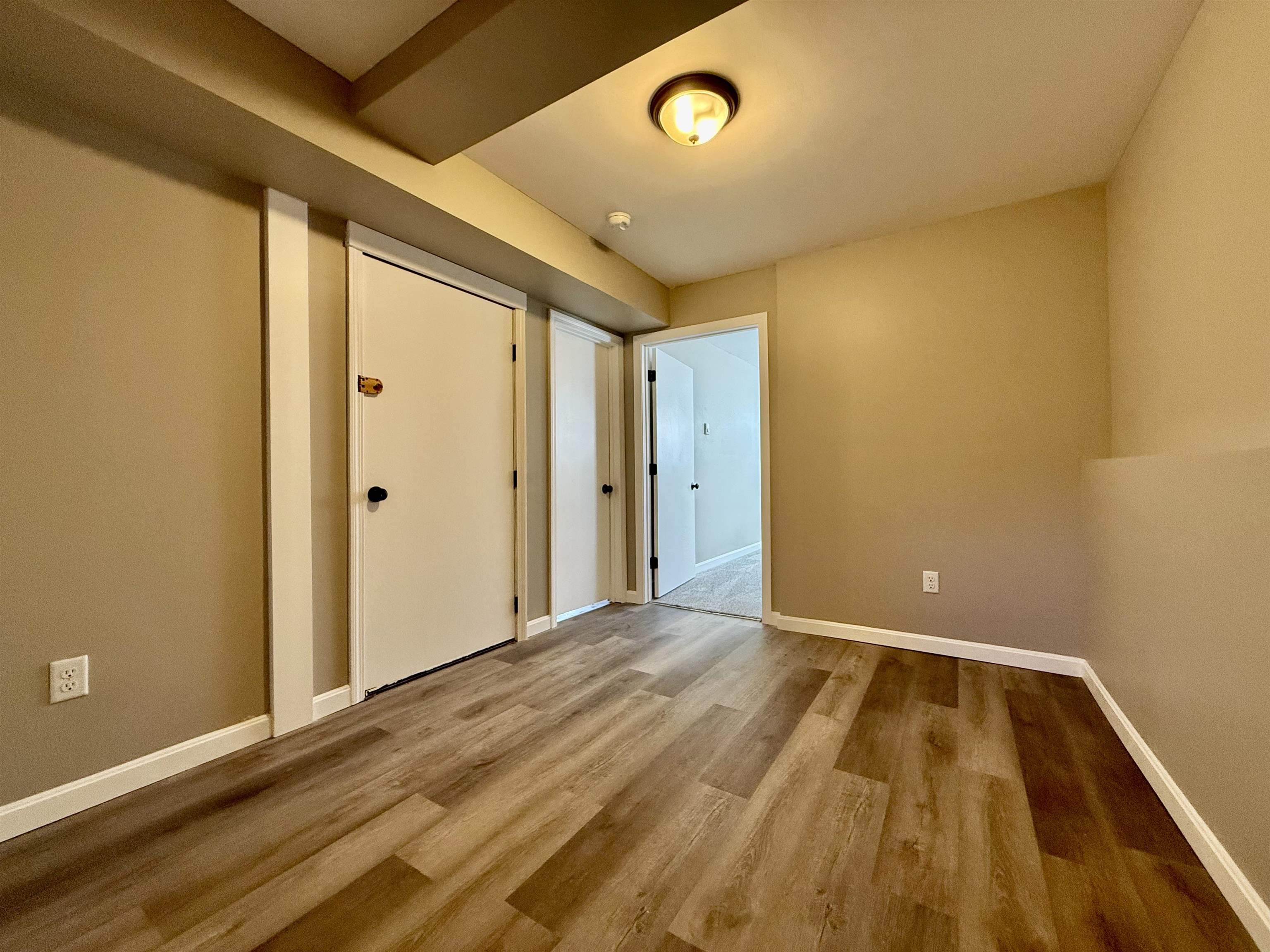 186 Grand Avenue Manchester, NH 03109 - Photo 20 of 37