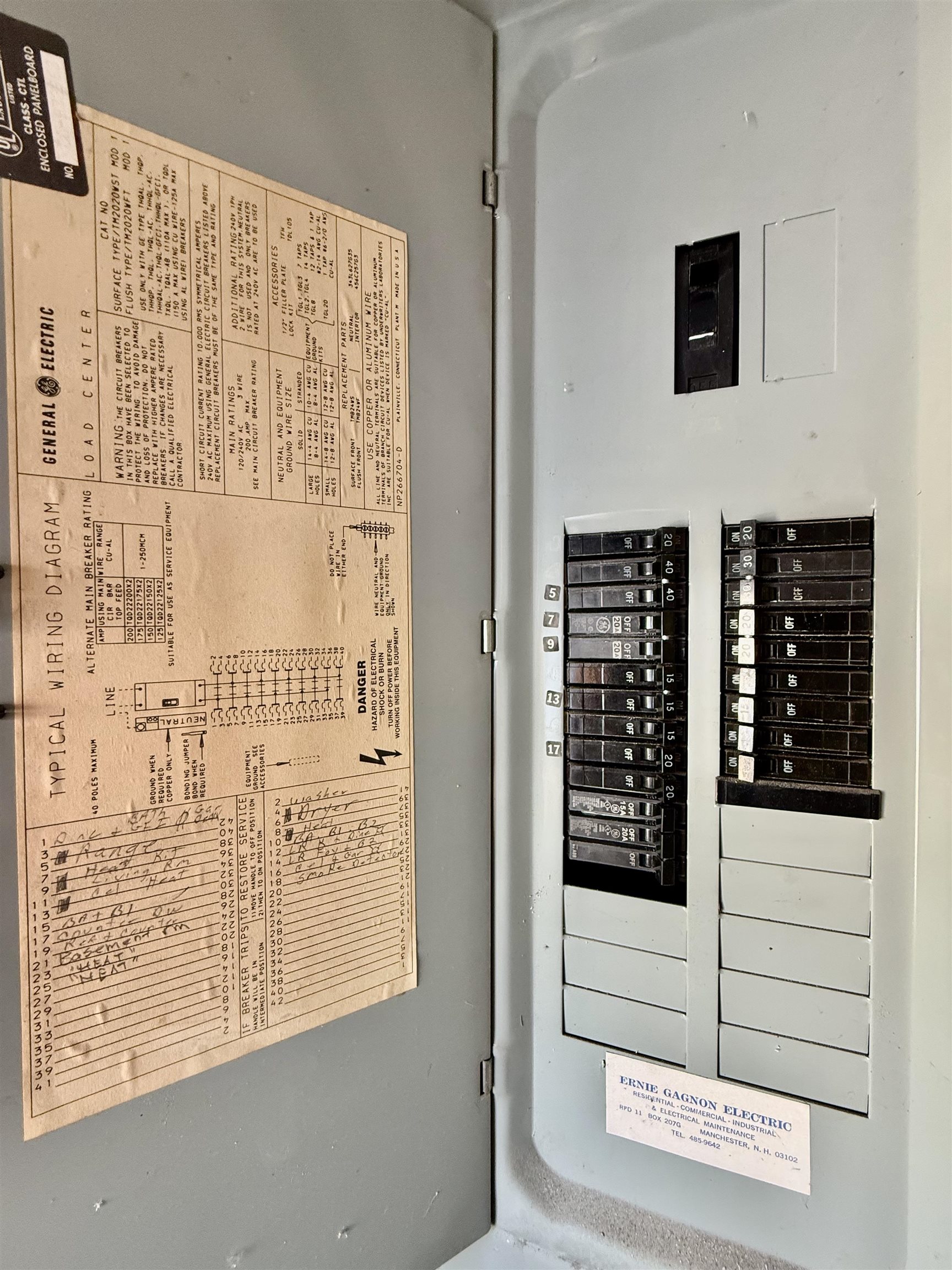 186 Grand Avenue Manchester, NH 03109 - Photo 24 of 37