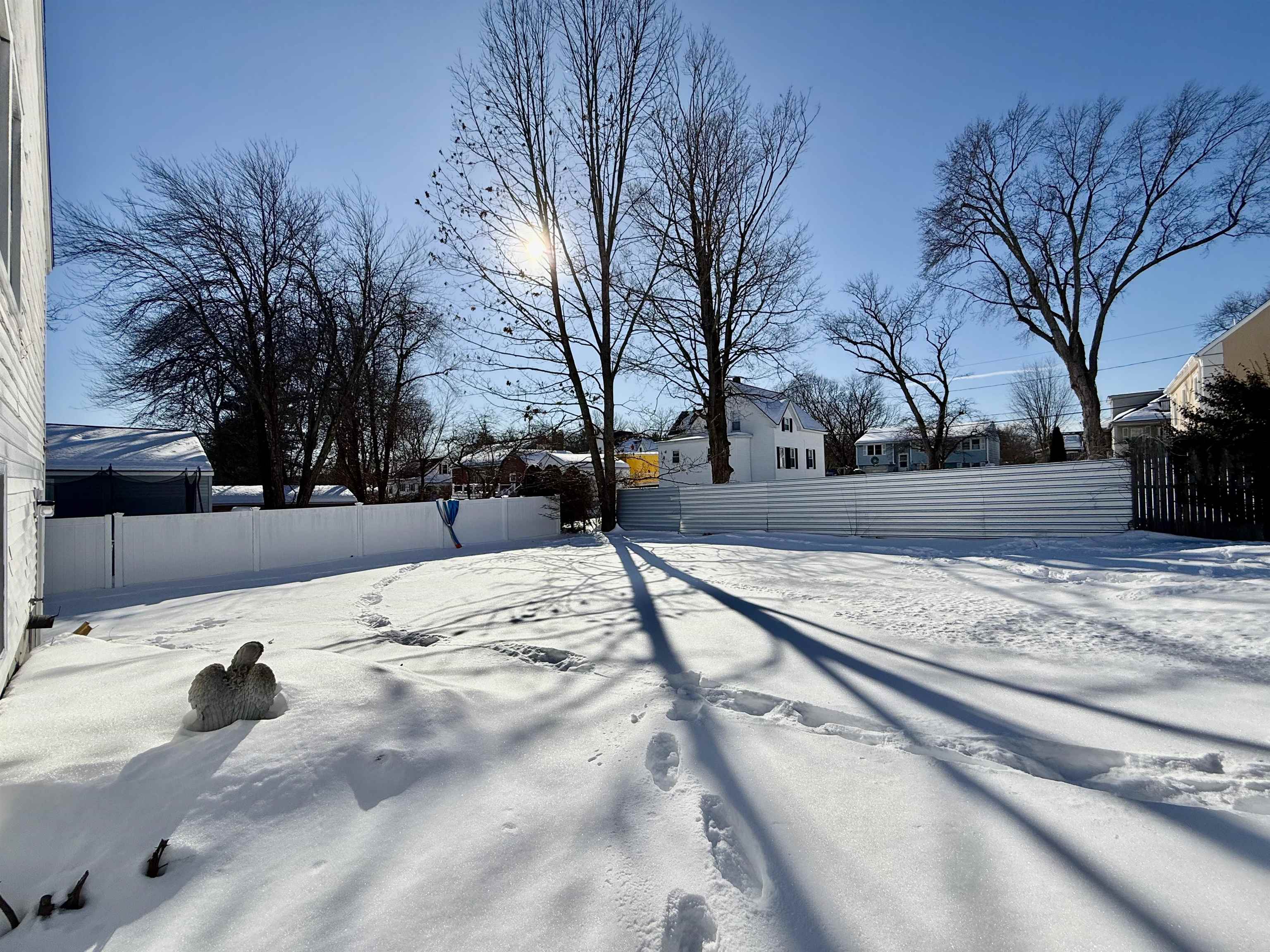 186 Grand Avenue Manchester, NH 03109 - Photo 33 of 37