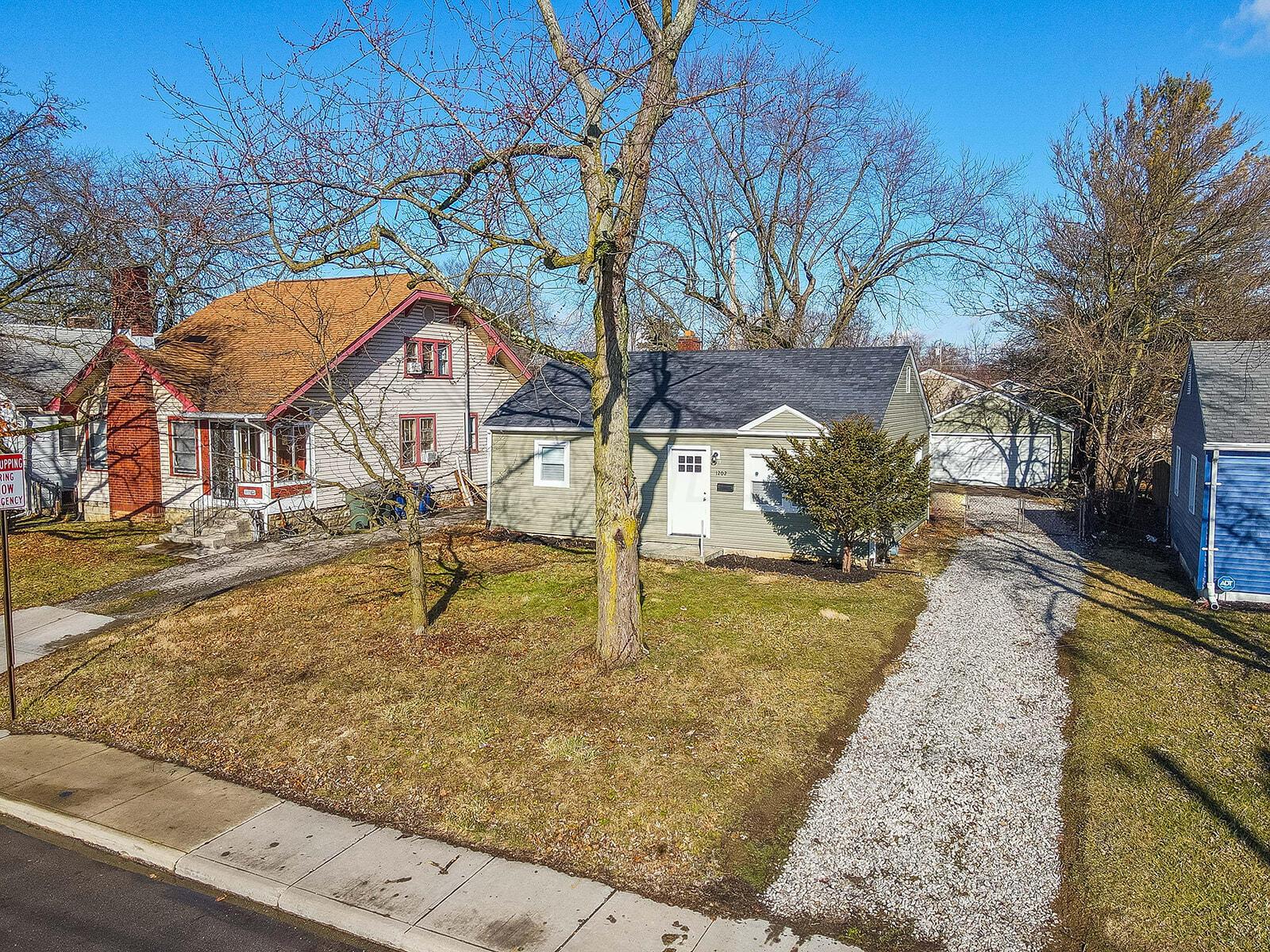 1202 East Weber Road Columbus, OH 43211 - Photo 2 of 50 1202 E Weber Rd-11