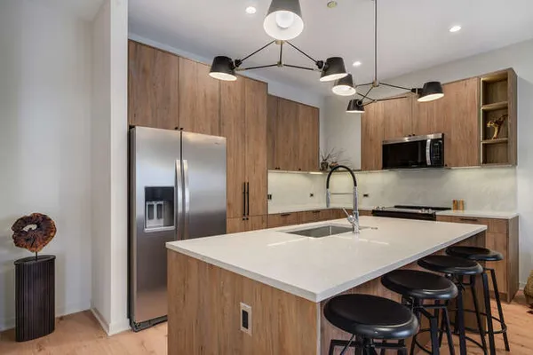 $4,800 | 1257 North Ashland Avenue, Unit 504, Chicago, IL 60622