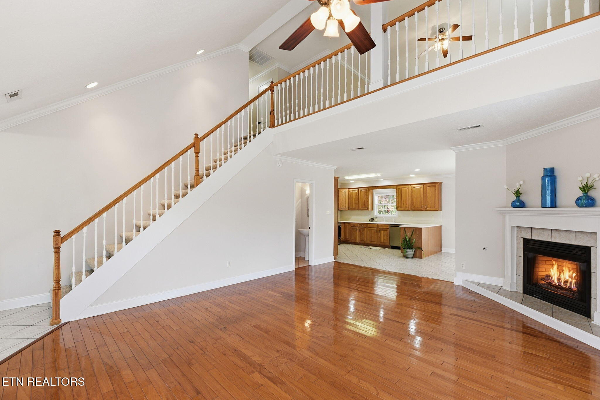 221 Sweetgum Lane Oak Ridge, TN 37830 - Photo 8 of 38 8-web-or-mls-DSC_9606_with_fire