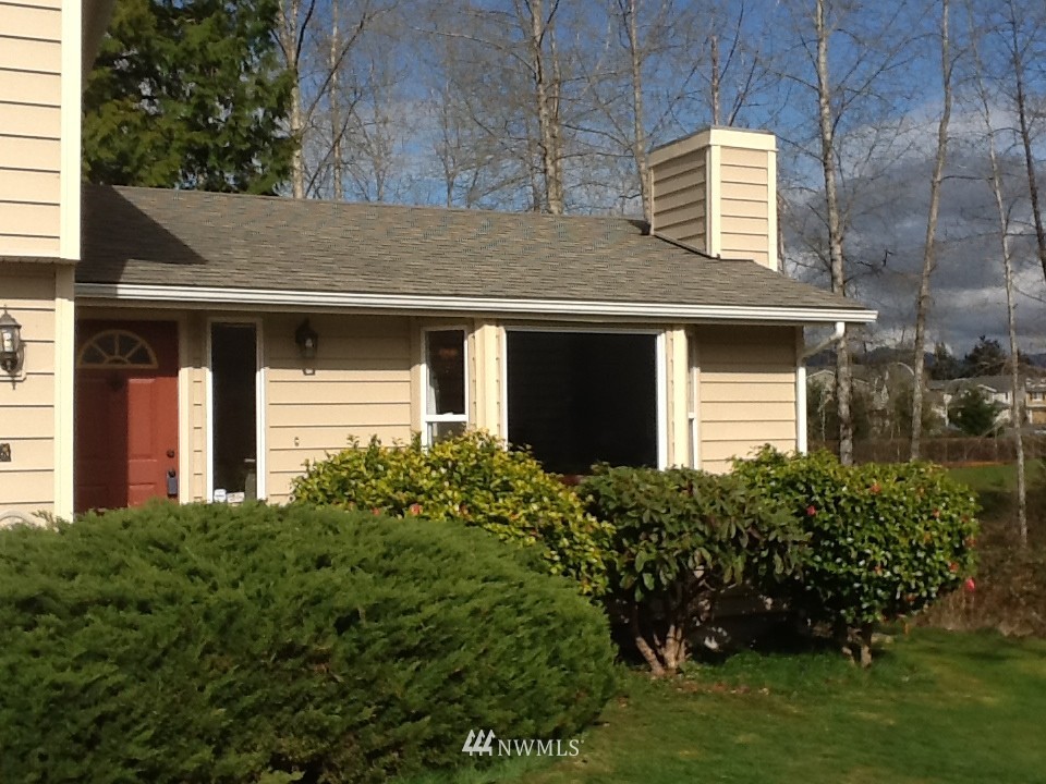 4220 Northeast 2nd Street Renton, WA 98059 - Photo 2 of 13