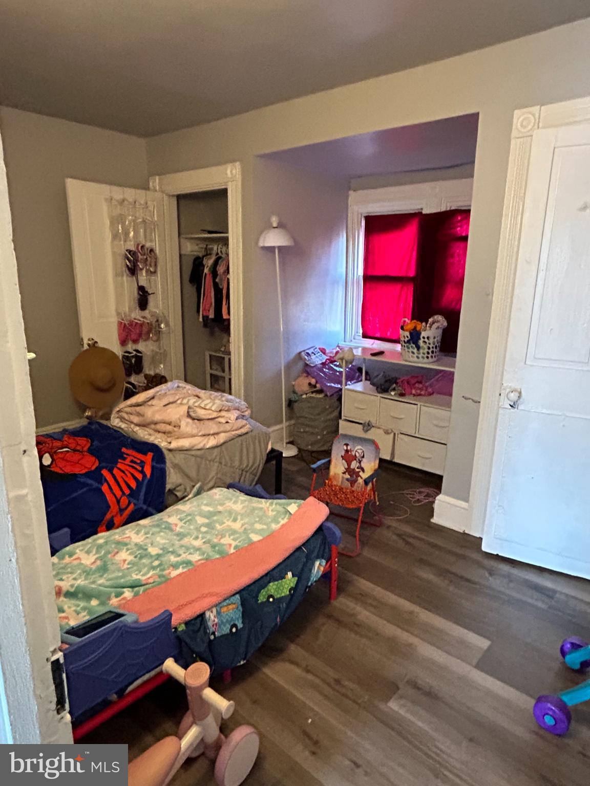 348 South Queen Street Lancaster, PA 17603 - Photo 20 of 25 Cozy children's room with playful charm.