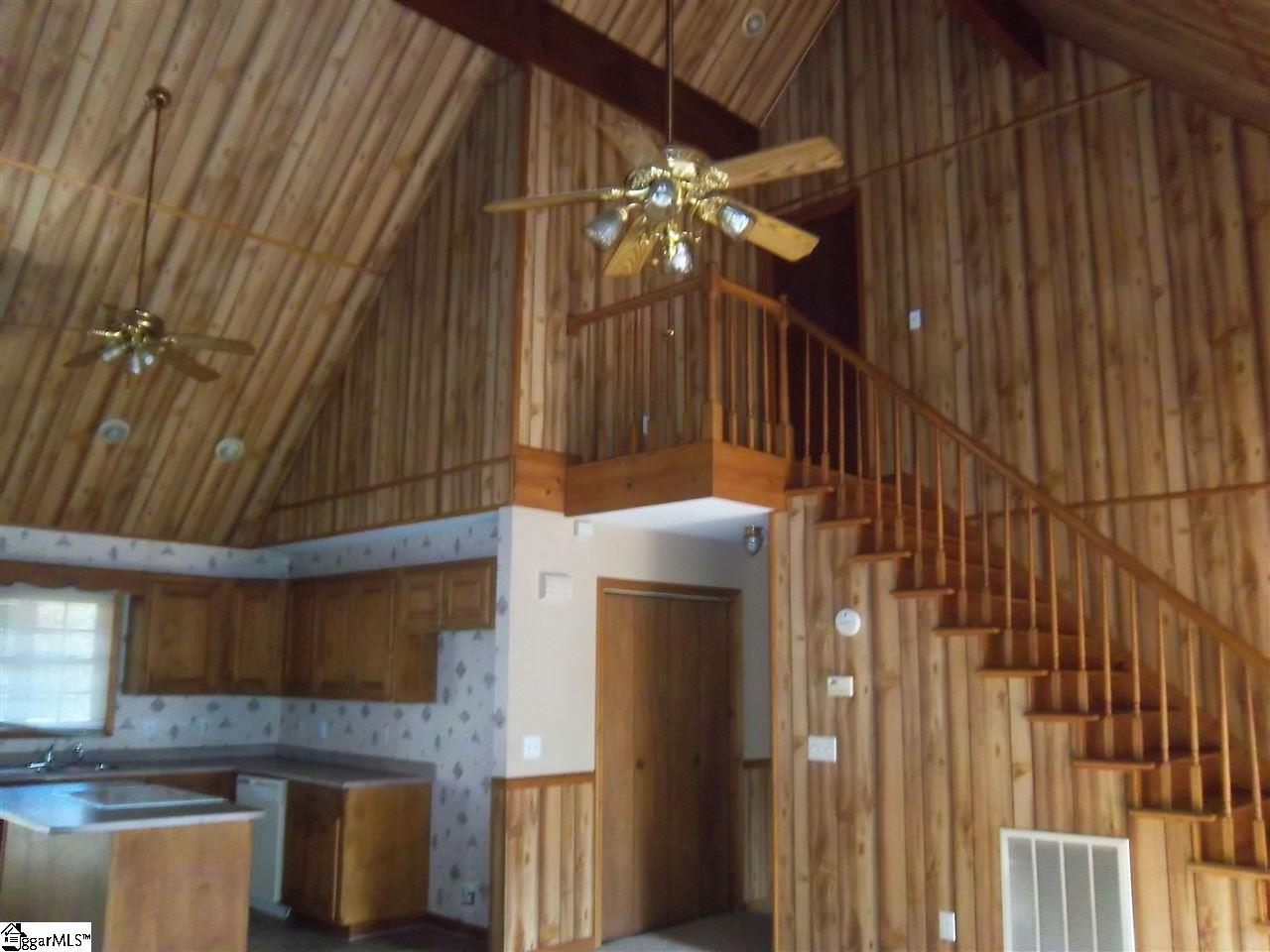 667 Freeman Bridge Road Marietta, SC 29661 - Photo 4 of 19