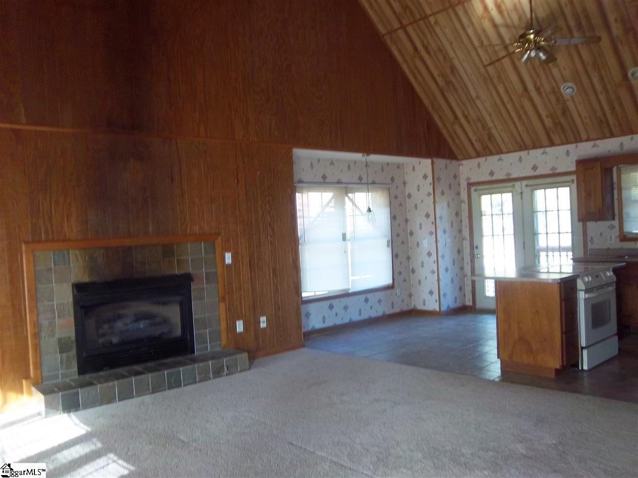 667 Freeman Bridge Road Marietta, SC 29661 - Photo 5 of 19