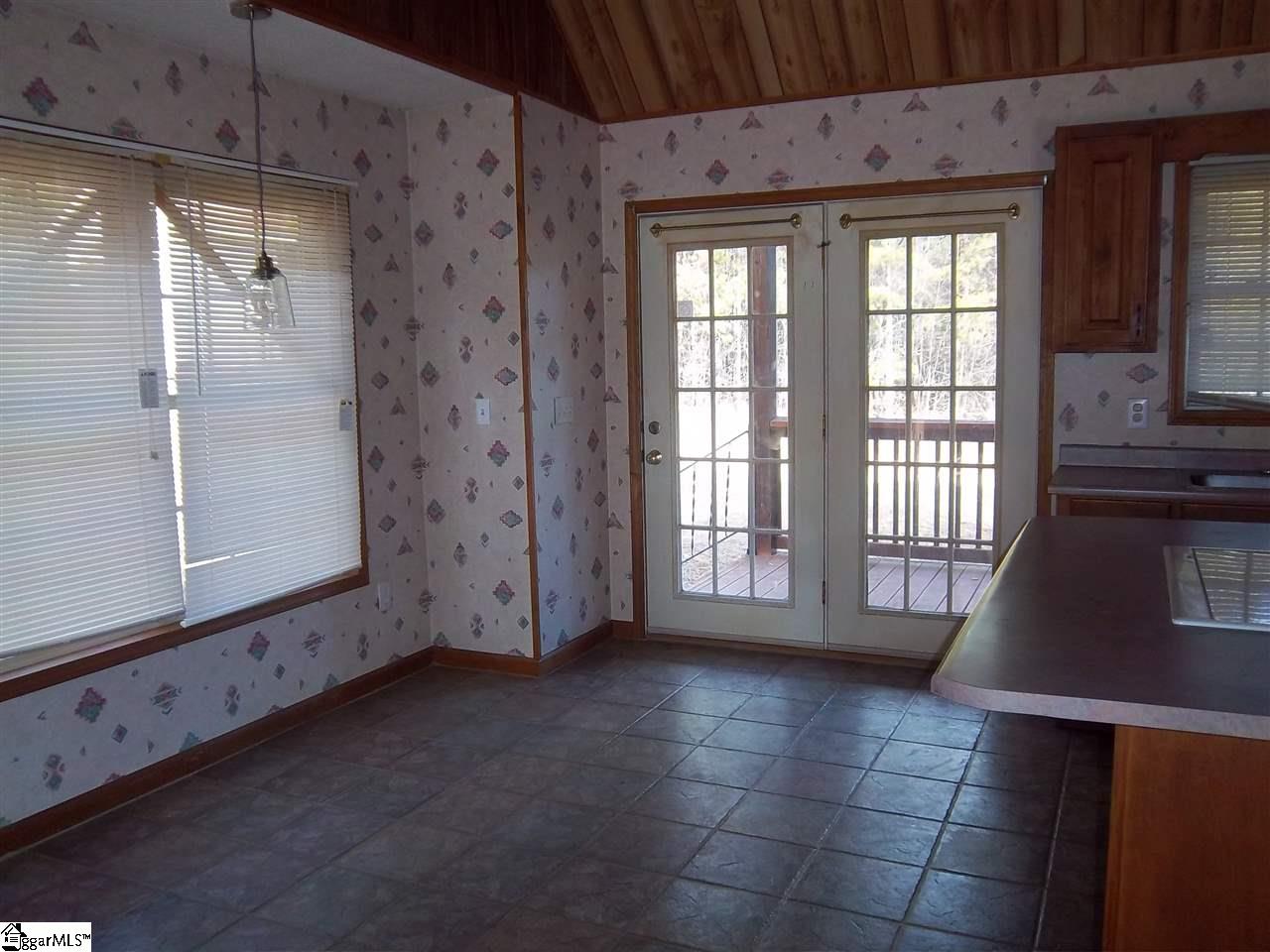 667 Freeman Bridge Road Marietta, SC 29661 - Photo 8 of 19