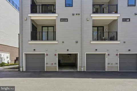 $564,900 | 2160 Northbank Place, Unit 166, Philadelphia, PA 19125