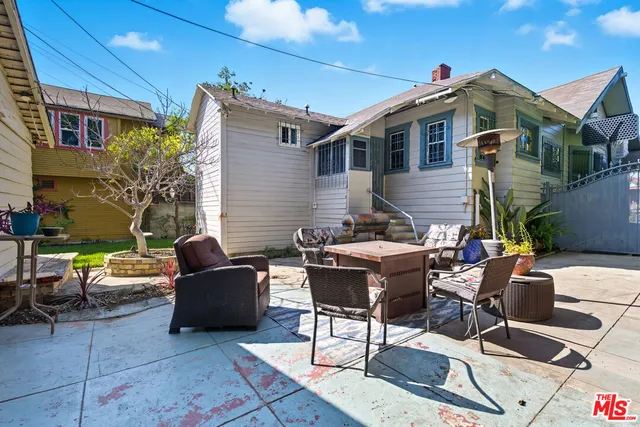 $1,159,888 | 2114 West 28th Street, Los Angeles, CA 90018