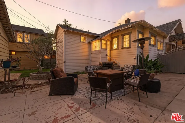 $1,159,888 | 2114 West 28th Street, Los Angeles, CA 90018