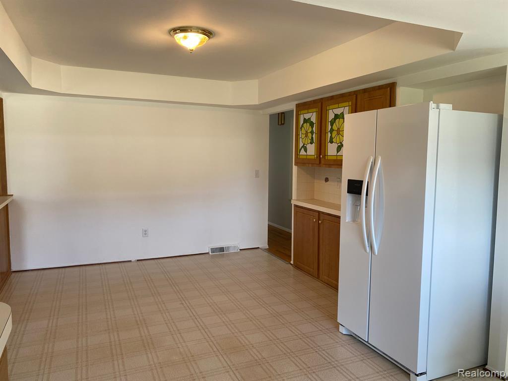 35860 Garfield Road Clinton Township, MI 48035 - Photo 17 of 31