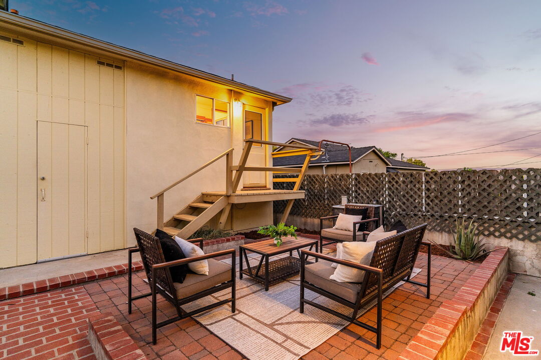 3330 Paraiso Way La Crescenta, CA 91214 - Photo 25 of 38 a view of a terrace with furniture
