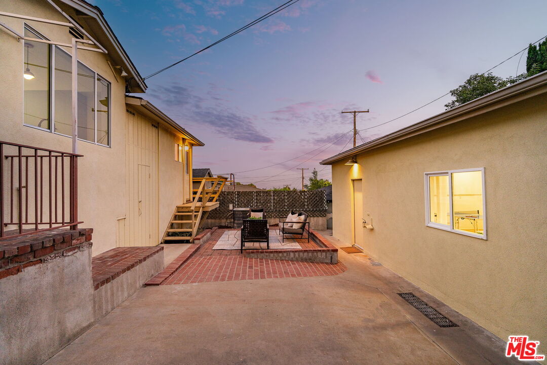 3330 Paraiso Way La Crescenta, CA 91214 - Photo 28 of 38 a view of a patio with a table and chairs