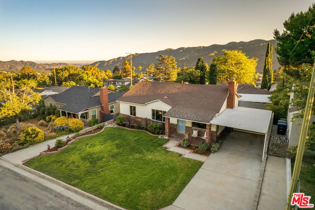 3330 Paraiso Way La Crescenta, CA 91214 - Photo 35 of 38 an aerial view of a house