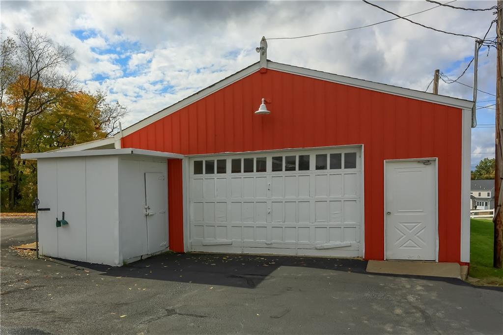 2066 Reis Run Road Pittsburgh, PA 15237 - Photo 7 of 25 Gallery Image 7