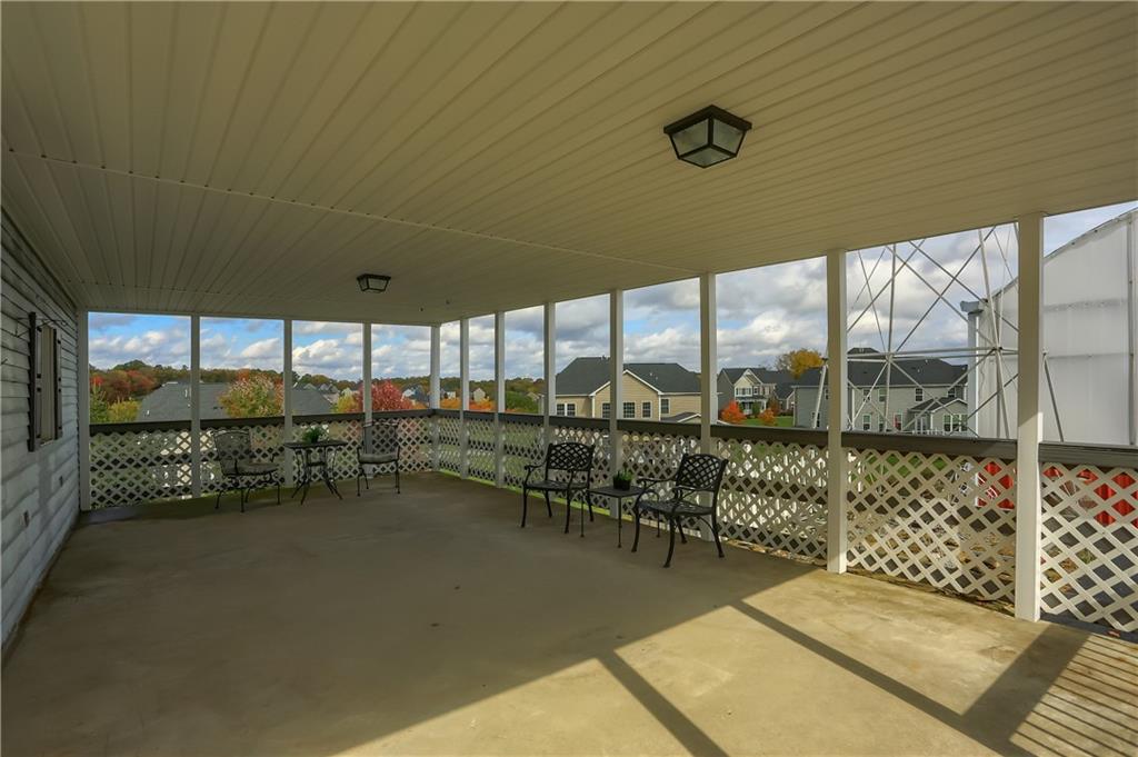 2066 Reis Run Road Pittsburgh, PA 15237 - Photo 9 of 25 Gallery Image 9