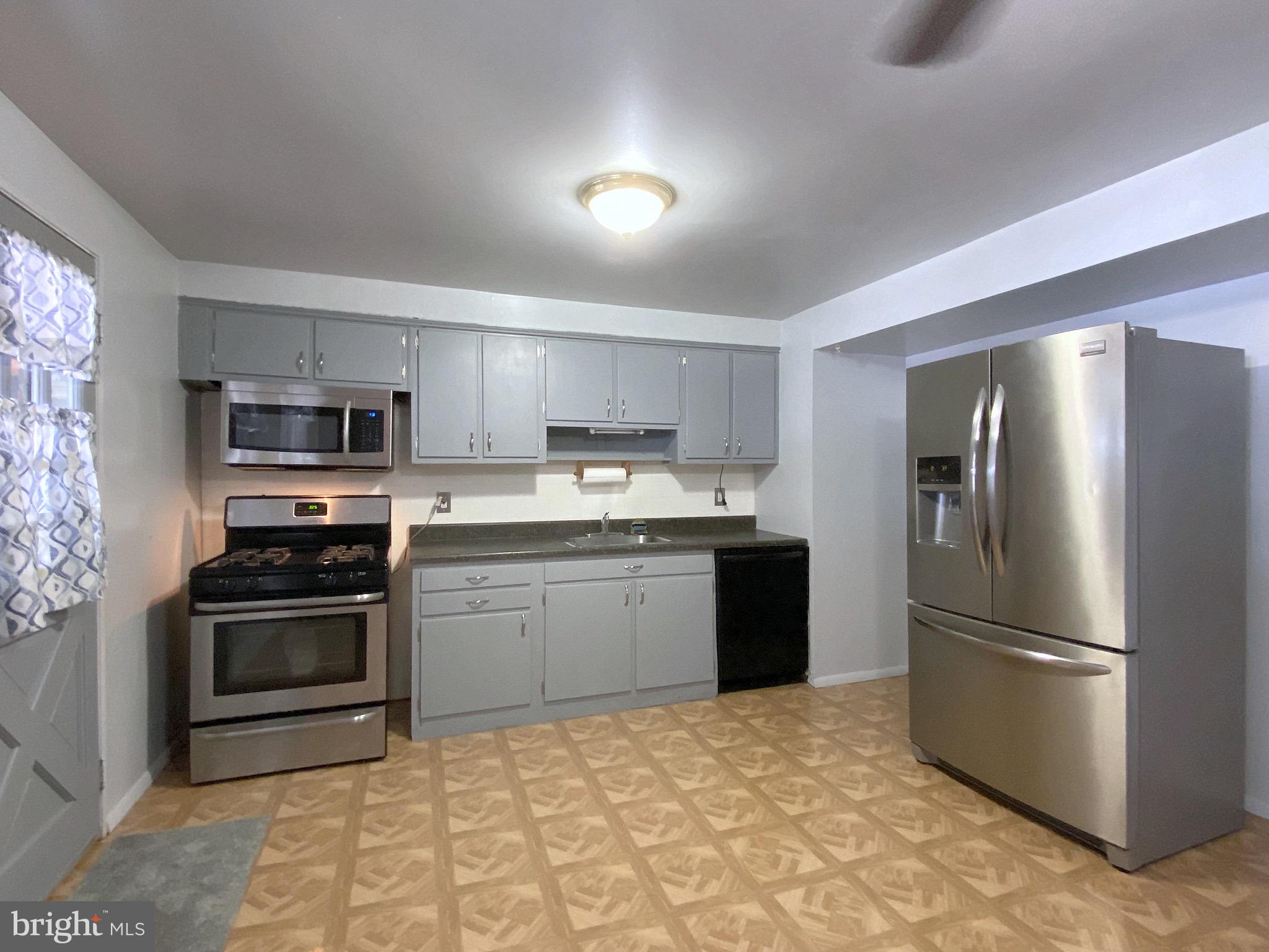 2003 Ewald Avenue Baltimore, MD 21222 - Photo 17 of 62