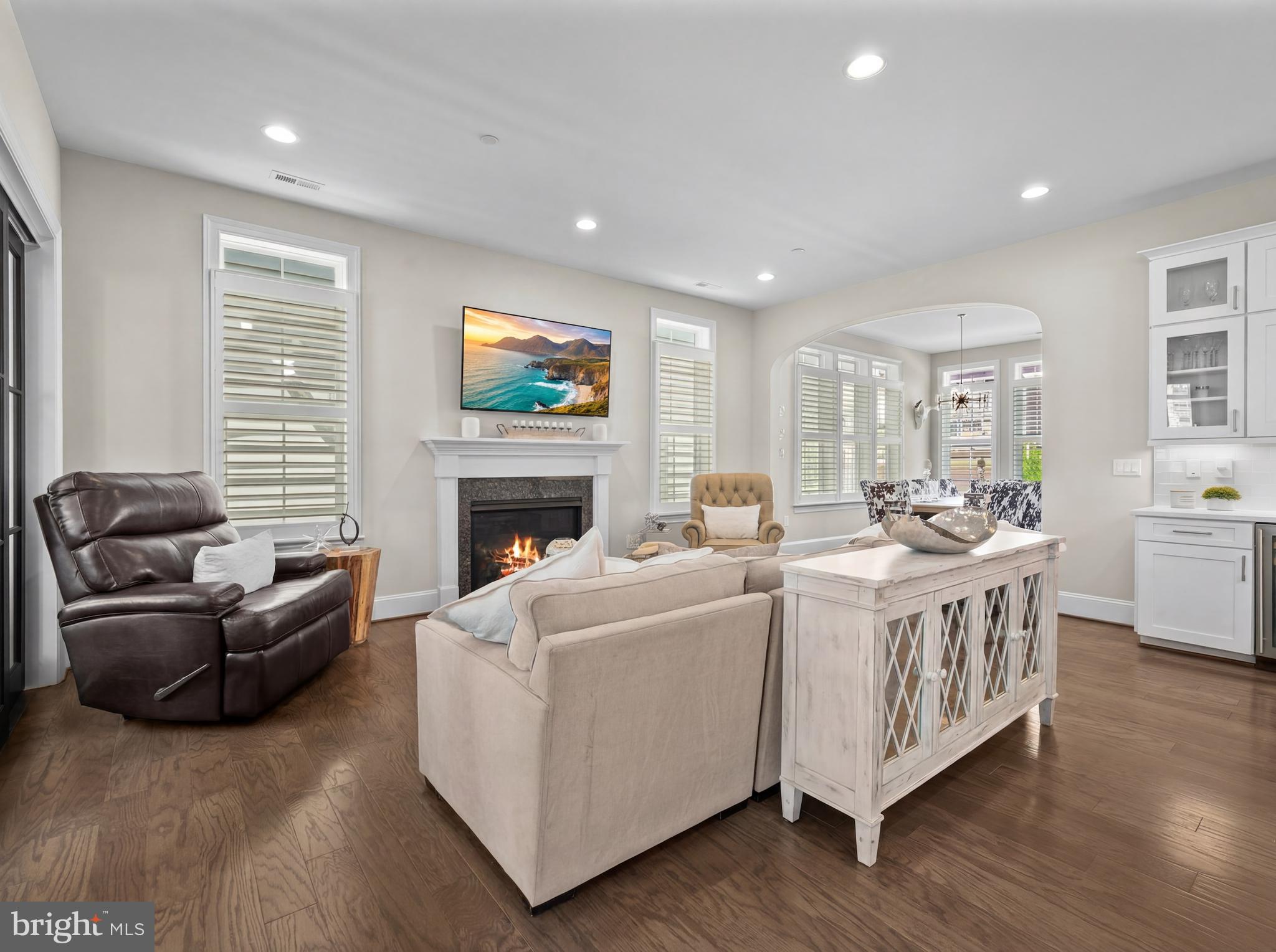 311 Strummer Lane Gaithersburg, MD 20878 - Photo 11 of 72 Family Room