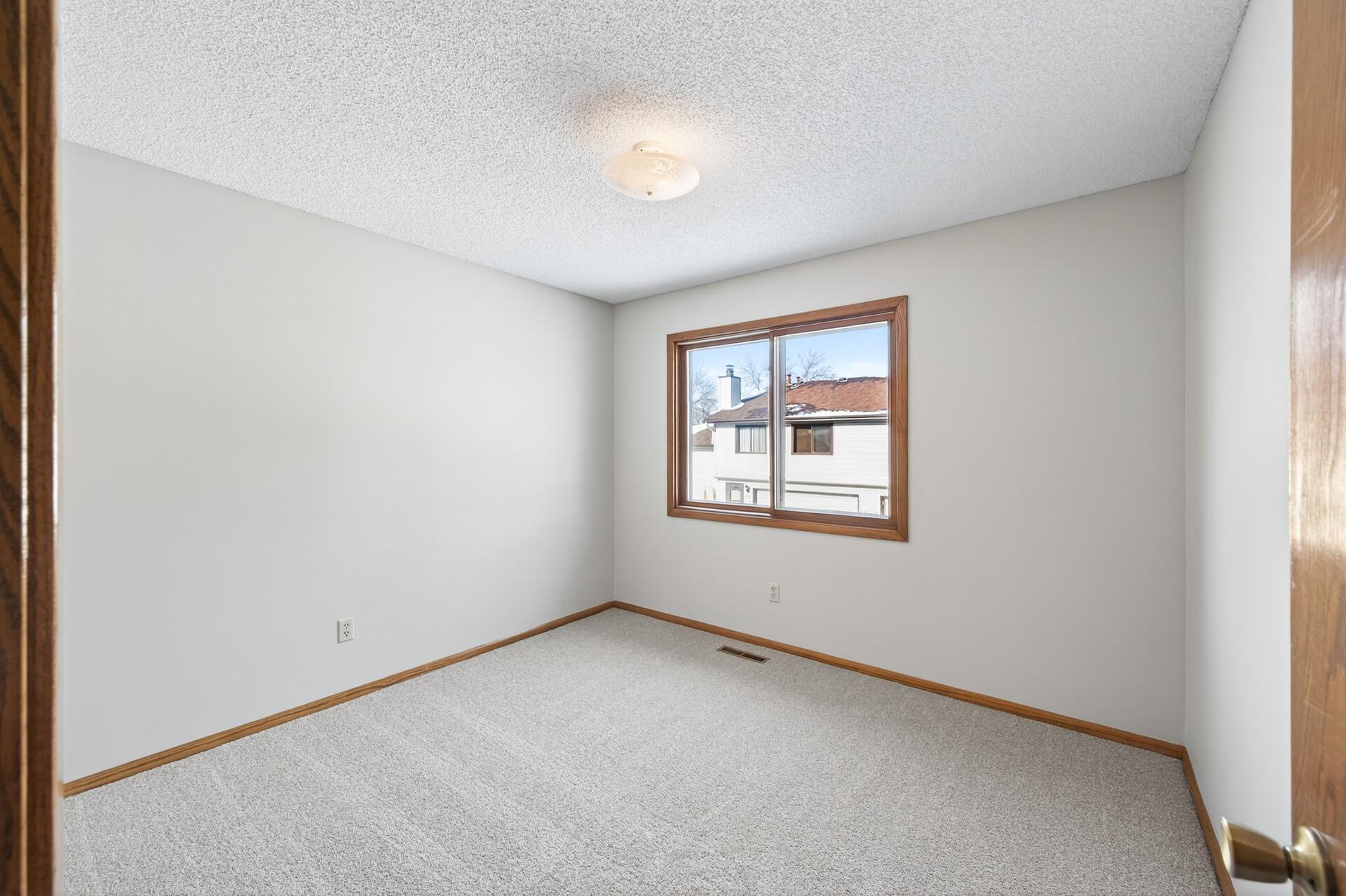 8562 South Maplebrook Circle Brooklyn Park, MN 55445 - Photo 15 of 39