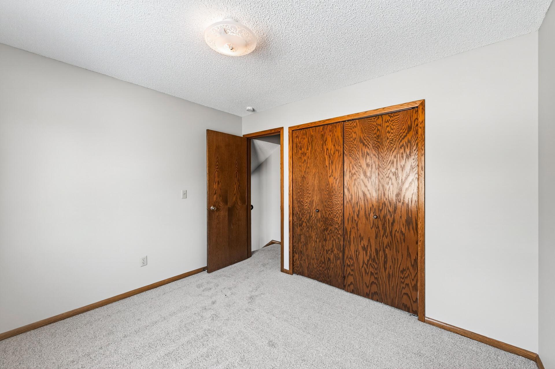 8562 South Maplebrook Circle Brooklyn Park, MN 55445 - Photo 16 of 39