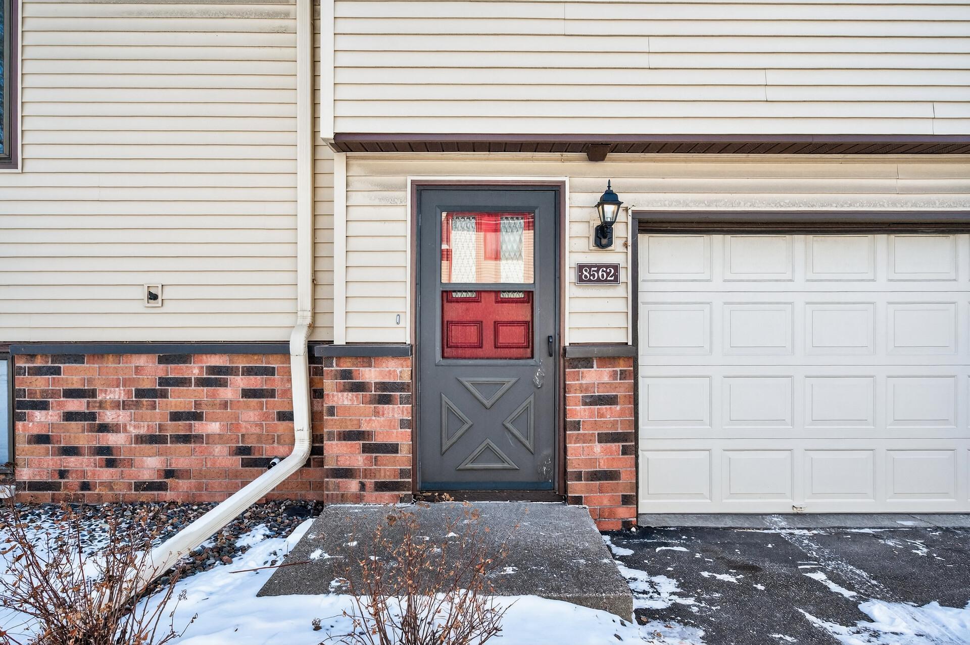 8562 South Maplebrook Circle Brooklyn Park, MN 55445 - Photo 6 of 39