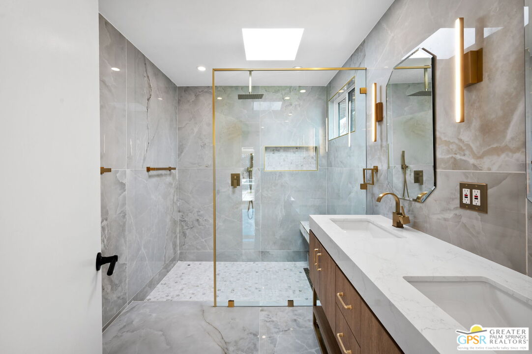 2435 Wayne Road Palm Springs, CA 92262 - Photo 11 of 34