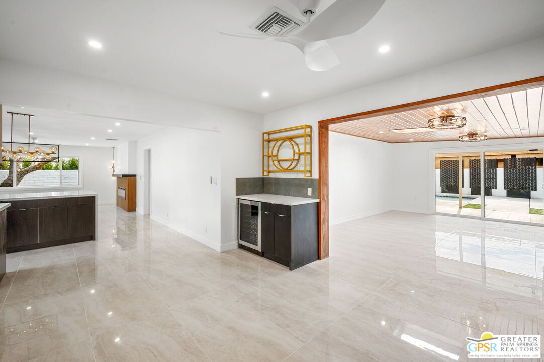 2435 Wayne Road Palm Springs, CA 92262 - Photo 7 of 34