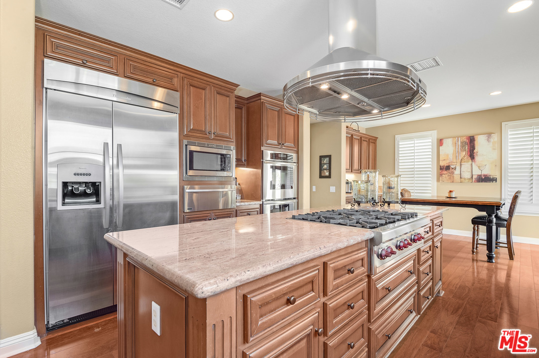 4010 Eagle Flight Drive Simi Valley, CA 93065 - Photo 12 of 34
