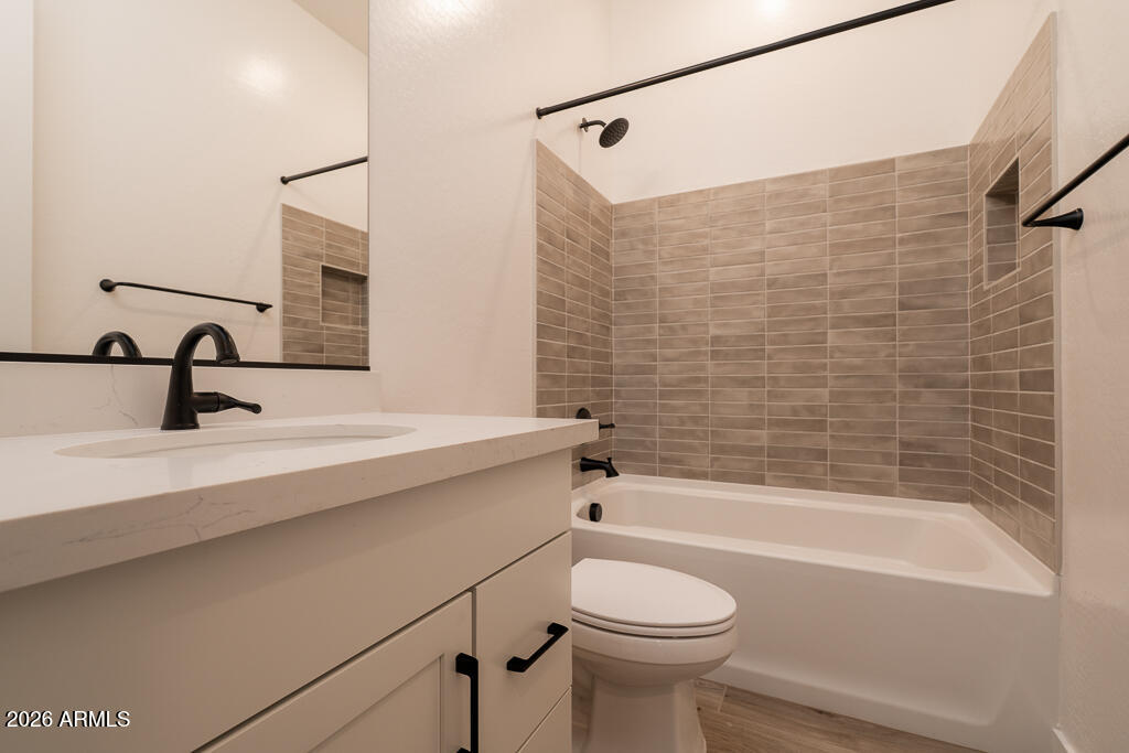 1292 East Plum Street Gilbert, AZ 85298 - Photo 14 of 19 Tri Pointe Waterston Central 417 - Bathr