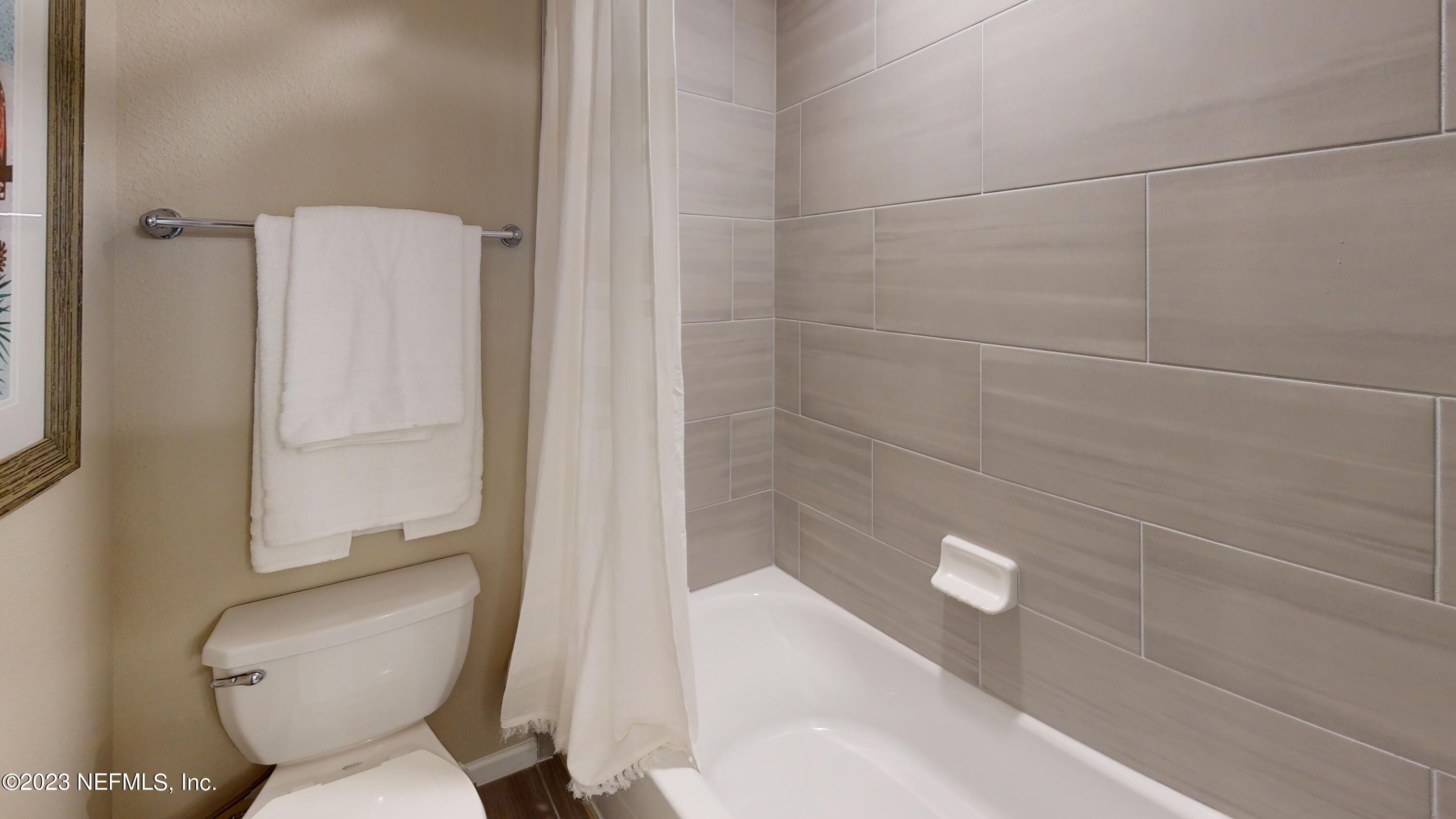 159 Lake Sinclair St Street St. Augustine, FL 32084 - Photo 8 of 17 Explore-Hidden-Oaks-Boone-Bathroom(2)