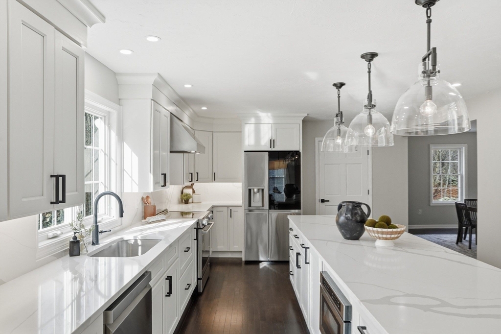 139 Rocky Hill Road Rehoboth, MA 02769 - Photo 6 of 41