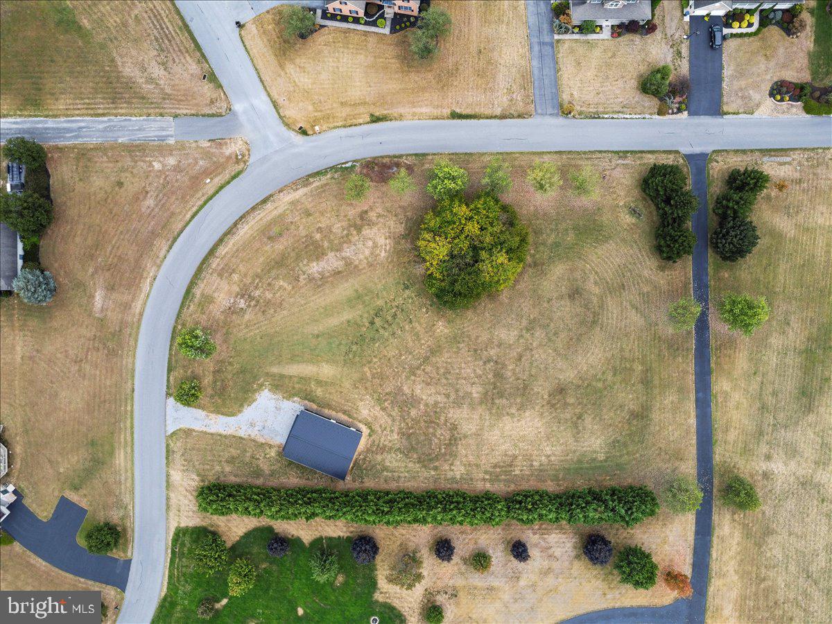 2565 Echo Springs Road, Unit LOT 8 Chambersburg, PA 17202 - Photo 19 of 26 a picture of a table and chair