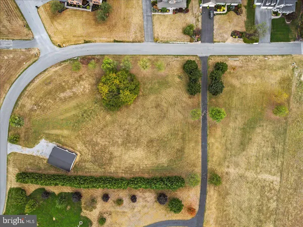 a picture of a bathroom sink