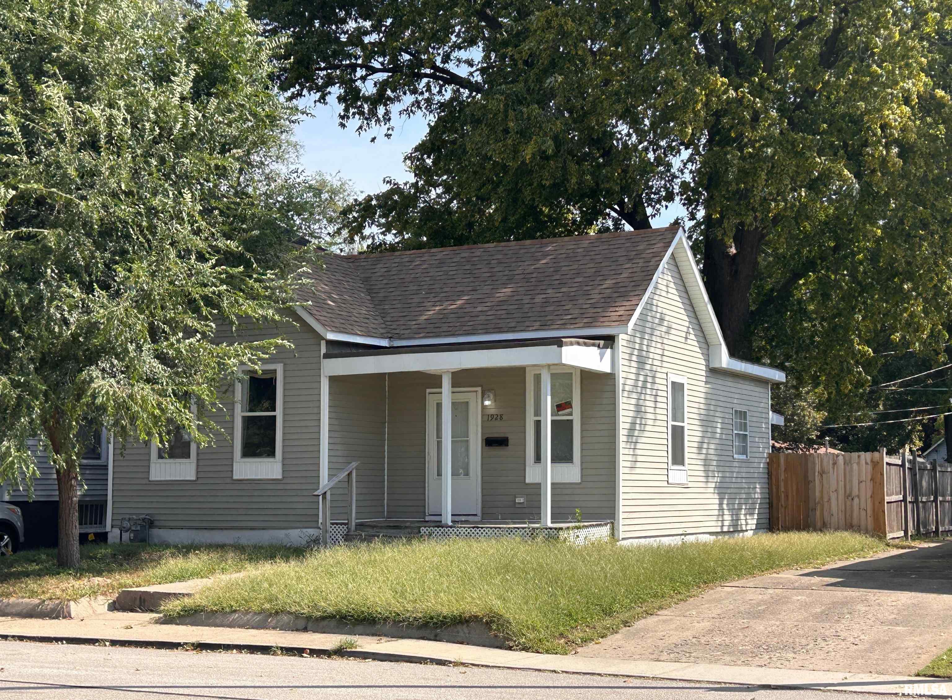 1928 North 8th Street Springfield, IL 62702 - Photo 1 of 1 Gallery Image 1