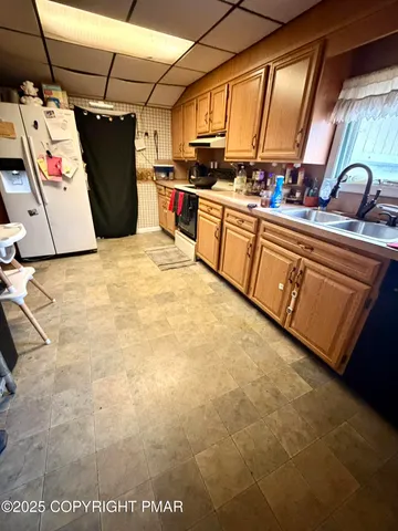 a view of a storage & utility room