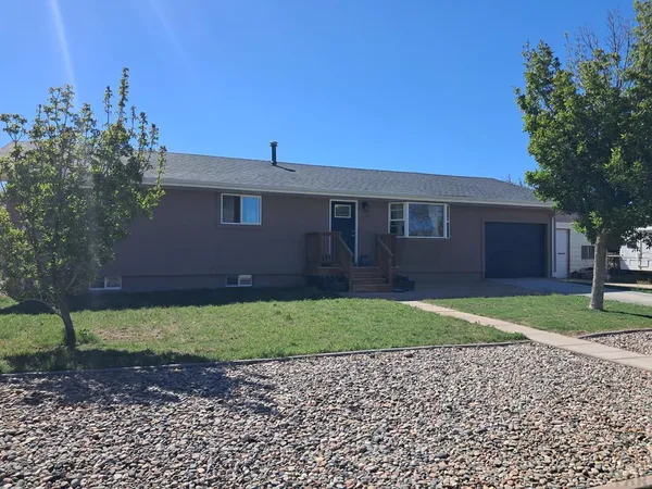 $318,000 | 520 Holly Avenue, Swink, CO 81077