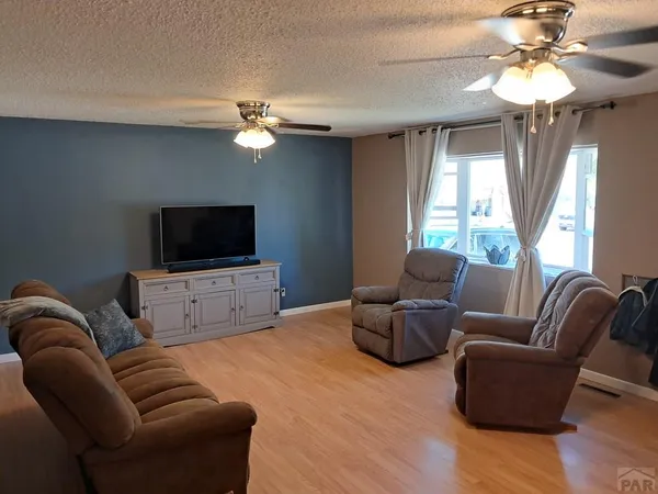 $318,000 | 520 Holly Avenue, Swink, CO 81077