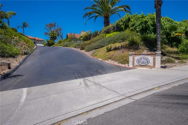 $364,900 | 31940 Cam Del Cielo, Unit C1, Bonsall, CA 92003