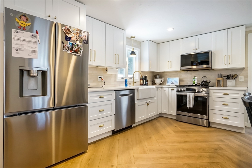 7 Baben Road Hudson, MA 01749 - Photo 6 of 28