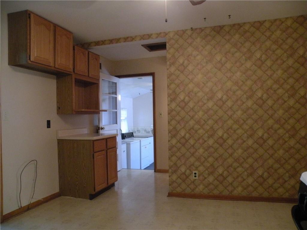 5221 Hickory Road Indianapolis, IN 46239 - Photo 10 of 46 Gallery Image 10