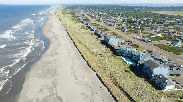$289,000 | 1317 Ocean Shores Boulevard Southwest, Unit 2, Ocean Shores, WA 98569