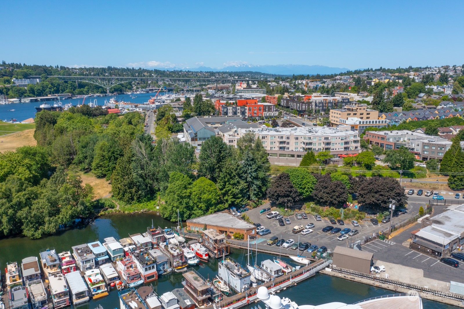 2143 North Northlake Way, Unit 34 Seattle, WA 98103 - Photo 20 of 26 an aerial view of multiple house